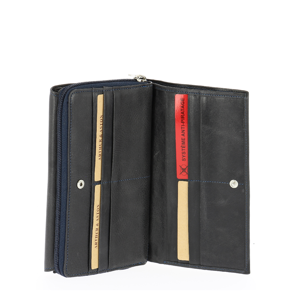 Oiled Leather Flap Checkbook Holder Companion