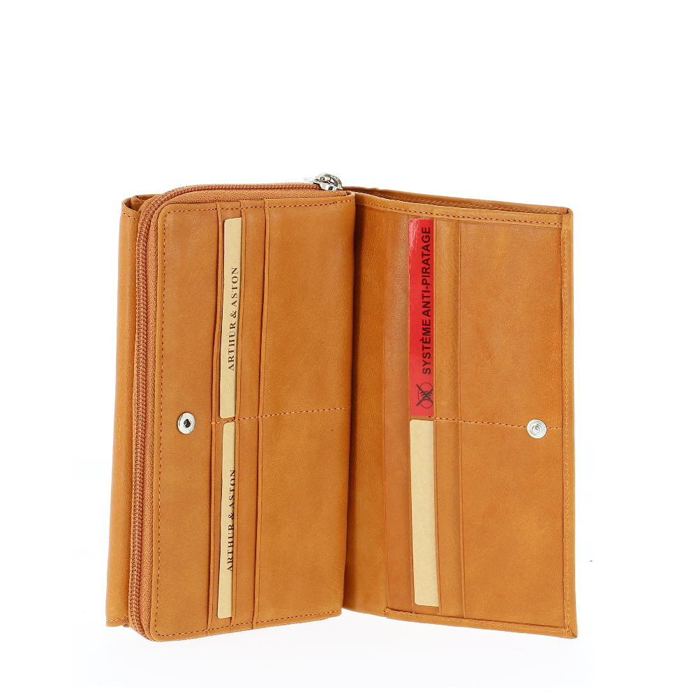 Oiled Leather Flap Checkbook Holder Companion