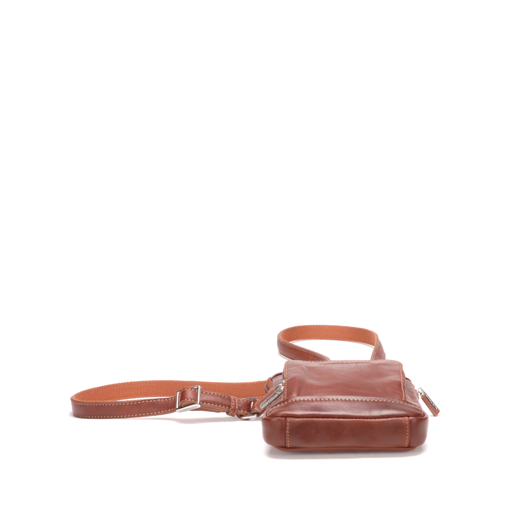 Small body bag Pablo model in dipped leather