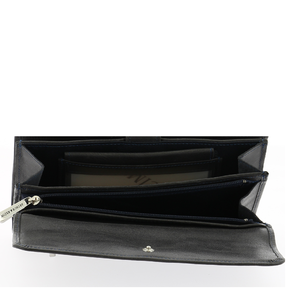 Oiled cowhide leather flap companion