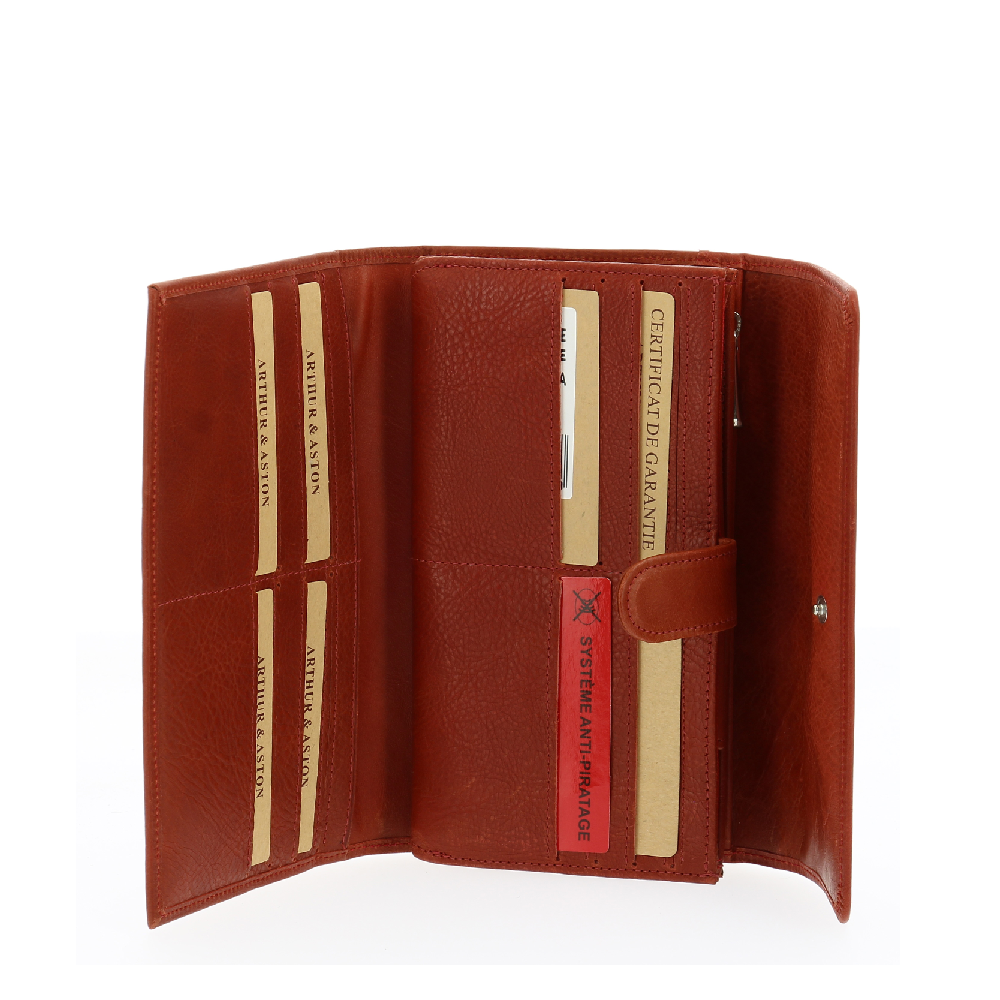 Oiled cowhide leather flap companion