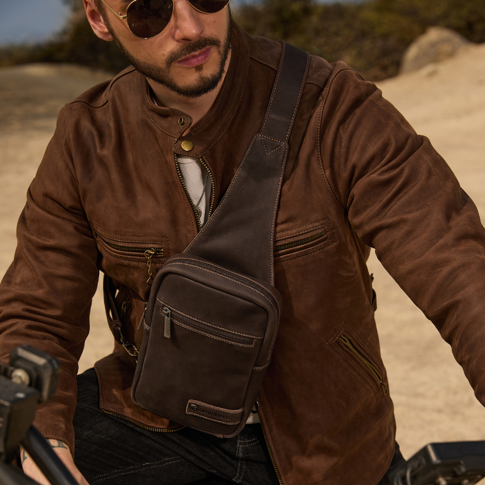 Oscar leather body bag