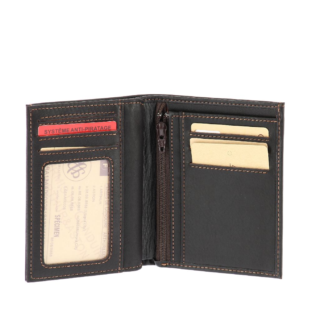 Louis oiled leather wallet
