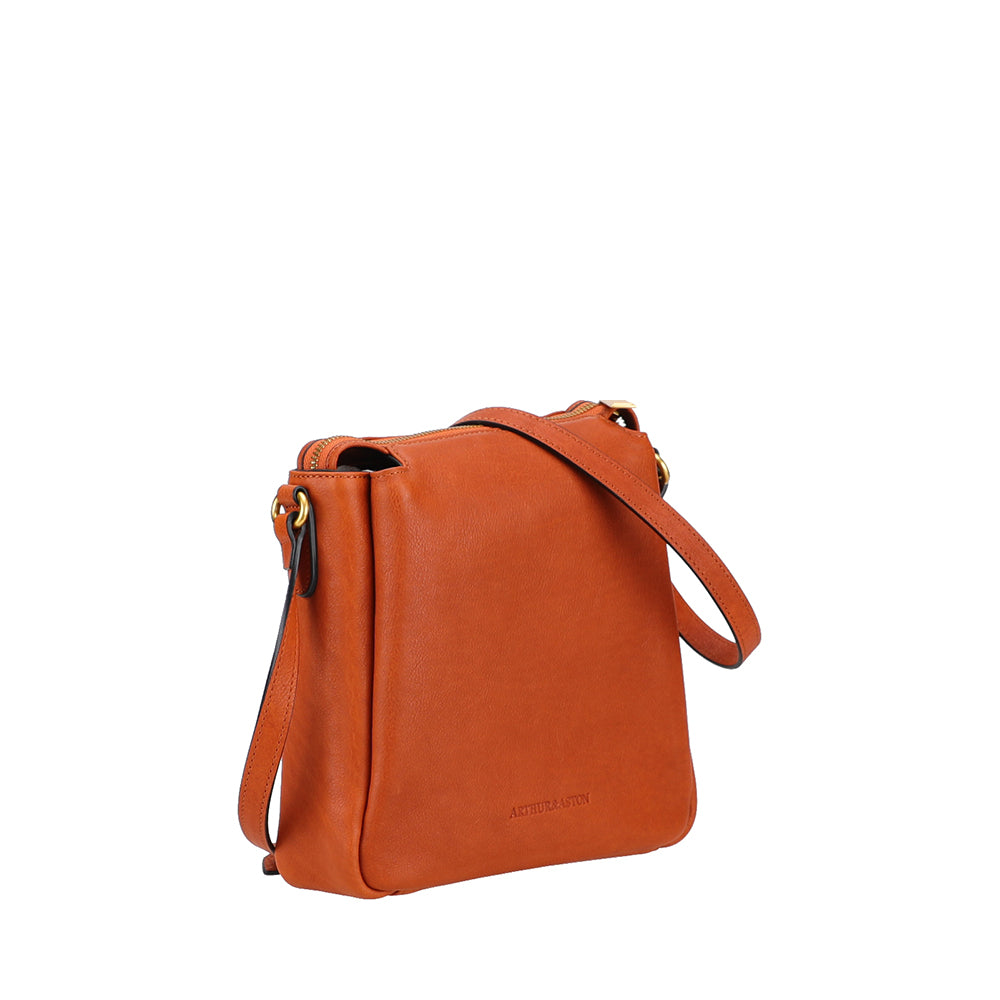 Elsa leather shoulder bag